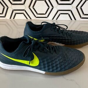 Nike MagistaX Finale II IC